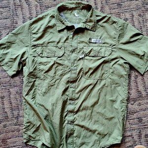 MEN'S FIELD & STREAM SHORT SLEEVE LIGHT WEIGHT FISHING SHIRT SIZE MD